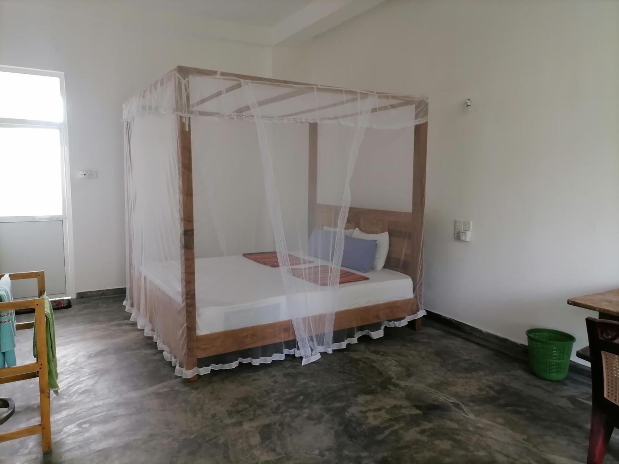 디크웰라 Hiriketiya Hasmal House 아파트 외부 사진
