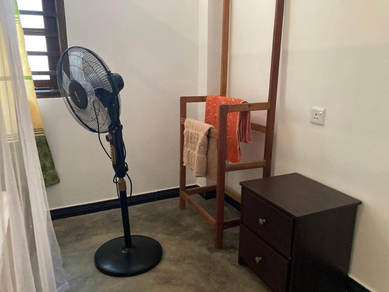 디크웰라 Hiriketiya Hasmal House 아파트 객실 사진